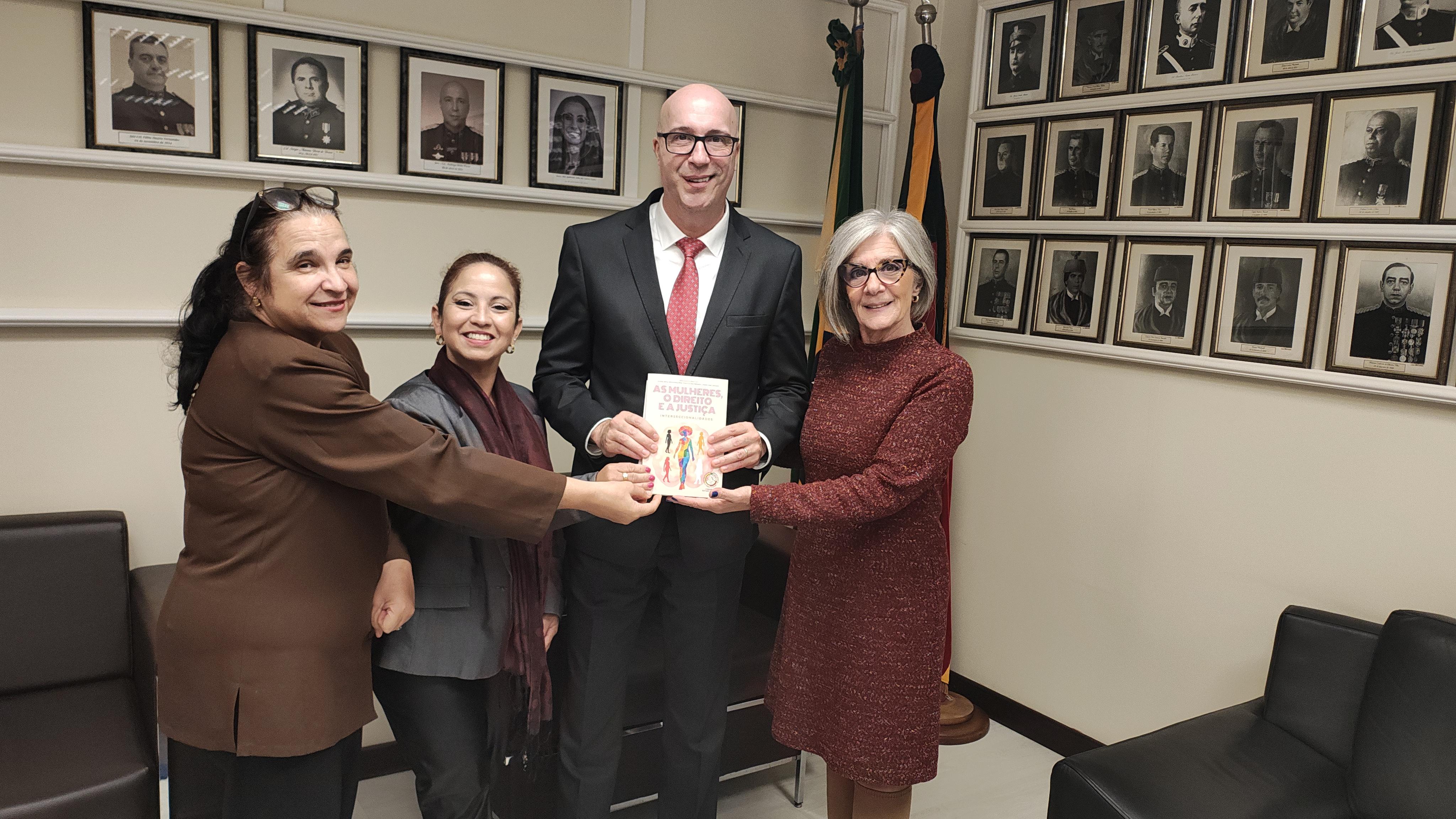 TJMRS recebe convite para a posse da Associação Brasileira de Mulheres da Carreira Jurídica no RS